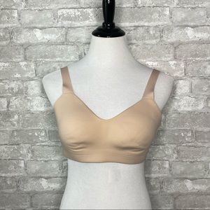 Lululemon molded wireless bra B-5
